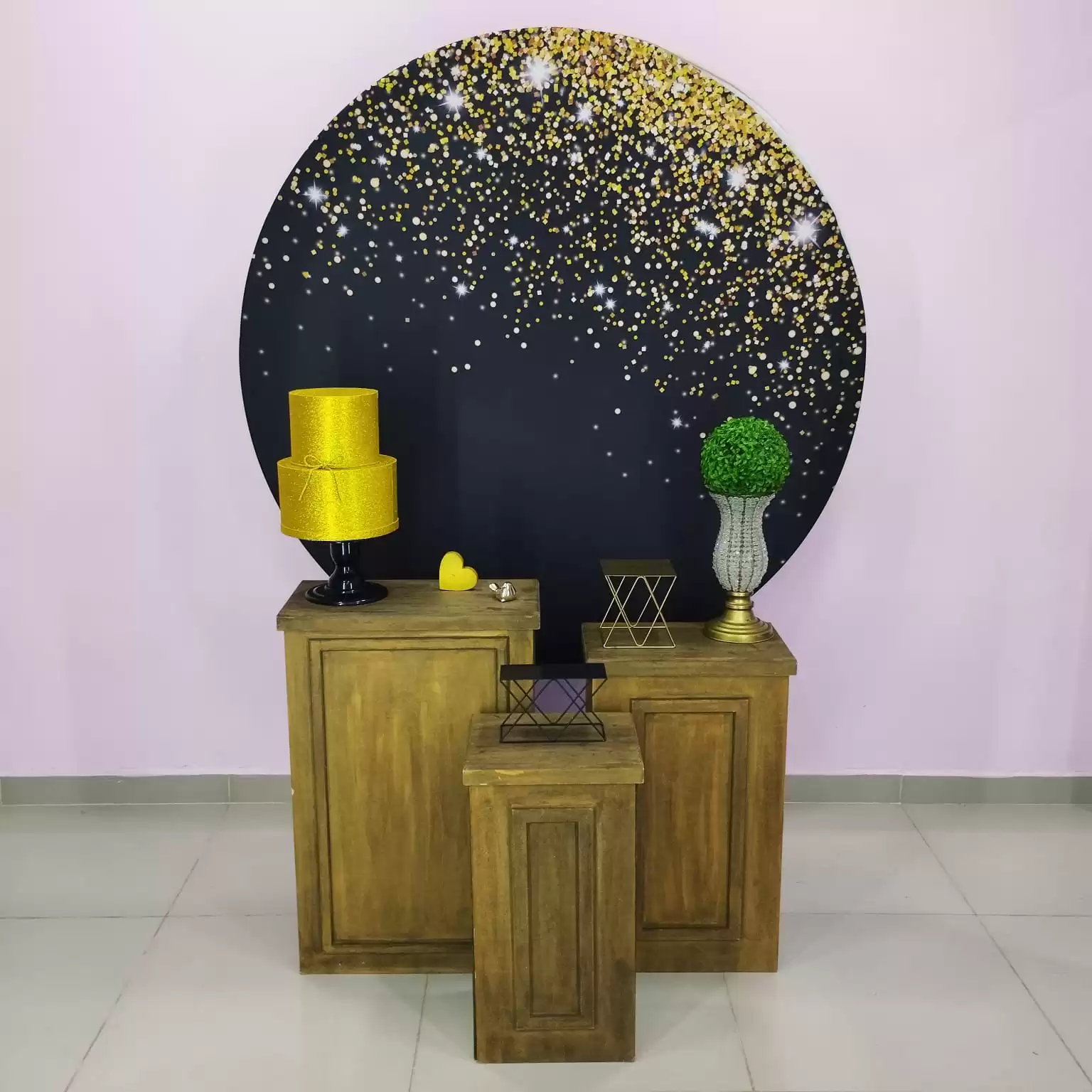 Adulto Preto com Glitter  Dourado